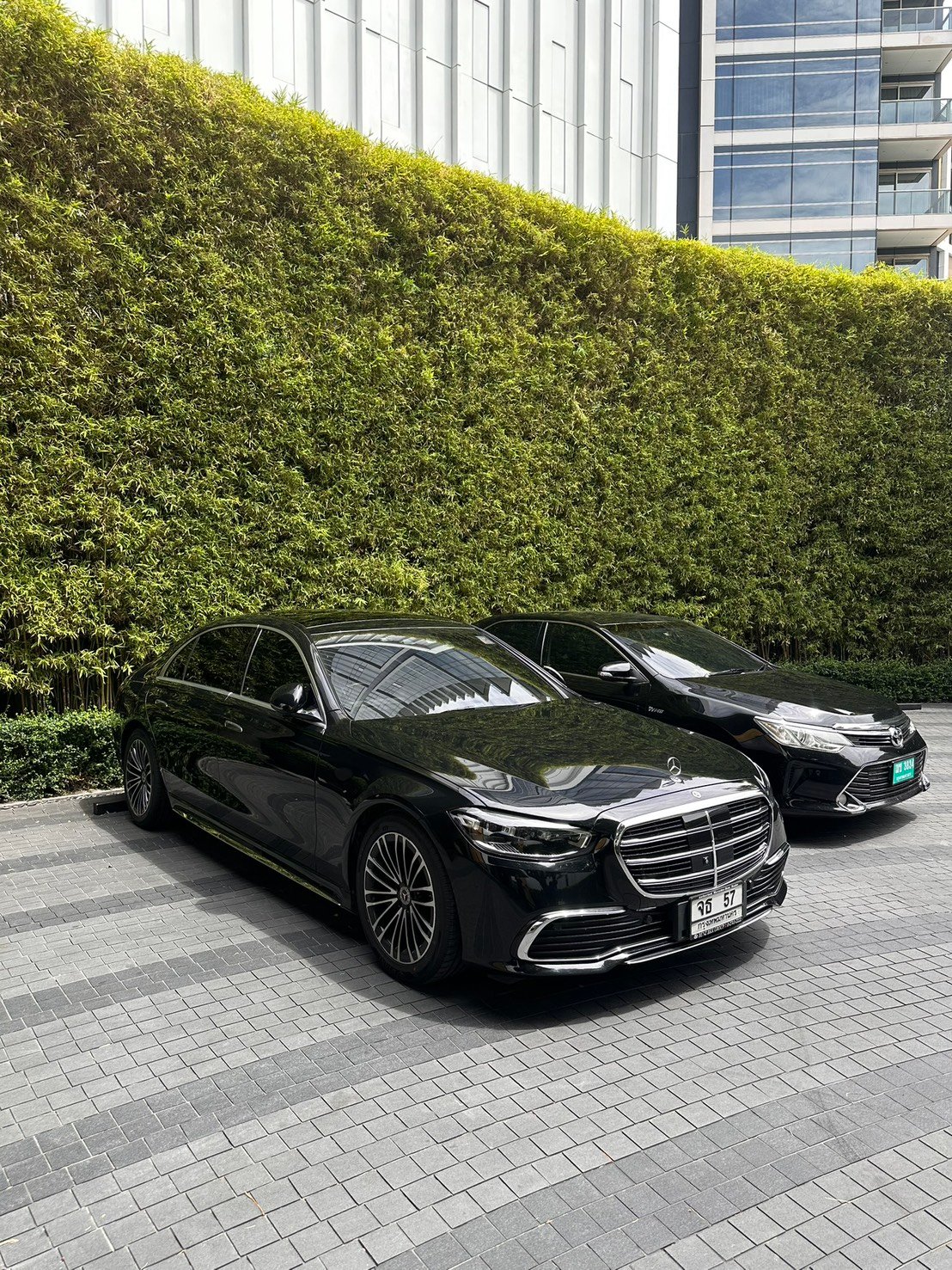 เช่ารถ alphard รับส่งสนามบิน พัทยา